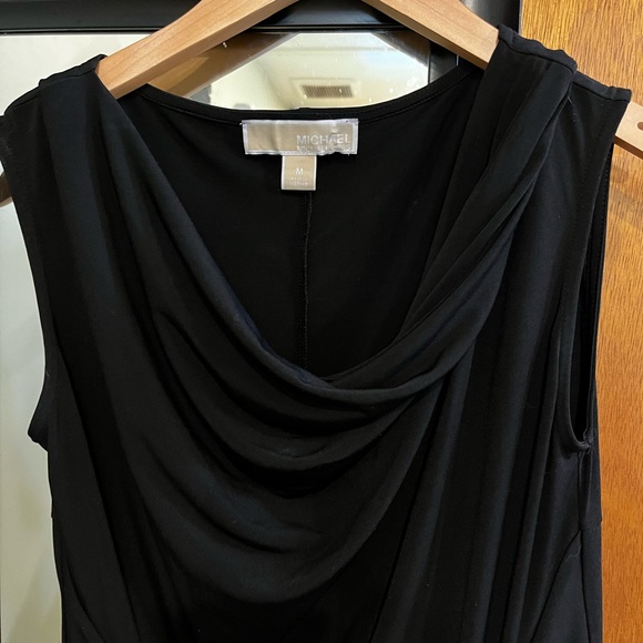 Never worn. Perfect condition - Picture 2 of 5